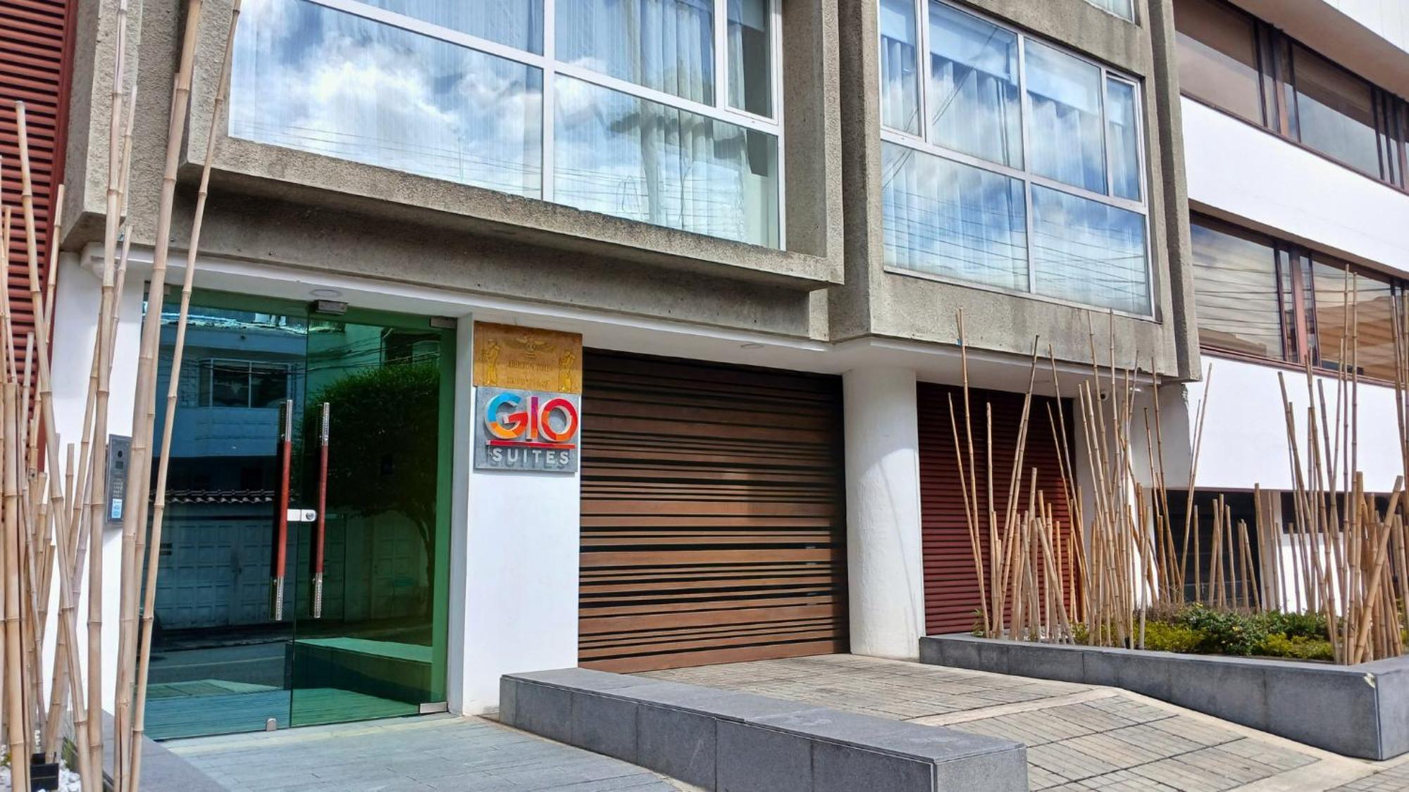 Gio Monir Usaquen * Bogotá